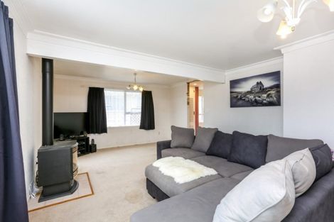 Photo of property in 117 Awanui Street, Merrilands, New Plymouth, 4312