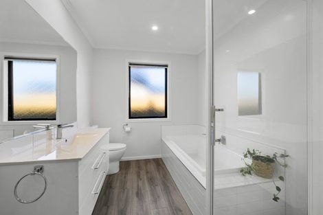 Photo of property in 8 Redhaven Rise, Netherby, Ashburton, 7700