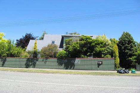 Photo of property in 403b Avonhead Road, Avonhead, Christchurch, 8042