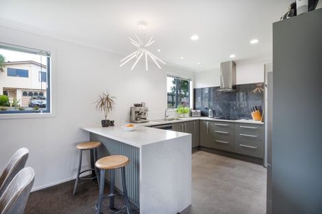 Photo of property in 4 Langwell Place, Papakowhai, Porirua, 5024