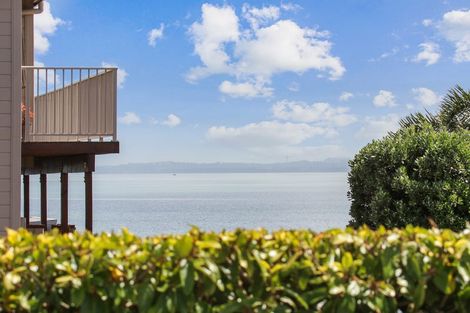 Photo of property in 25 Crispe Road, Clarks Beach, 2122