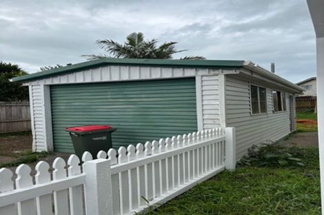 Photo of property in 2/23 Lyren Place, Half Moon Bay, Auckland, 2012