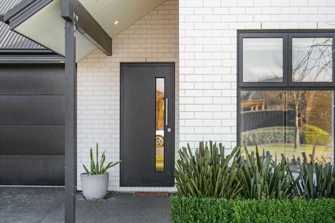 Photo of property in 32 Whincops Road, Halswell, Christchurch, 8025