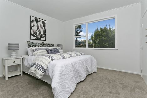 Photo of property in 18 Lendic Avenue, Henderson, Auckland, 0612