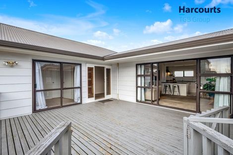 Photo of property in 67 Manuroa Road, Takanini, 2112