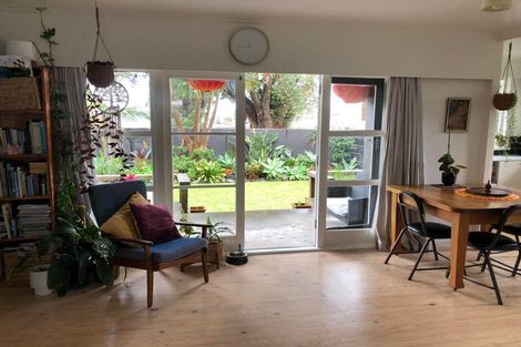 Photo of property in 11 Roretana Drive, Athenree, Katikati, 3177