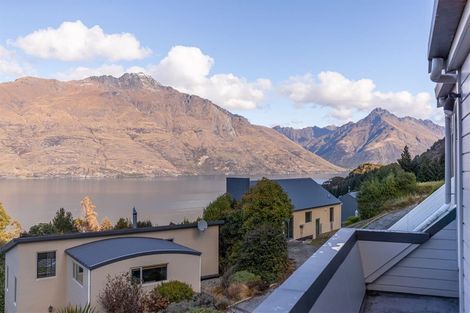 Photo of property in 17a Arawata Terrace, Fernhill, Queenstown, 9300