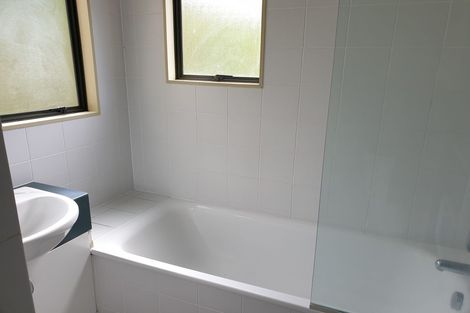 Photo of property in 2/37 John Rymer Place, Kohimarama, Auckland, 1071