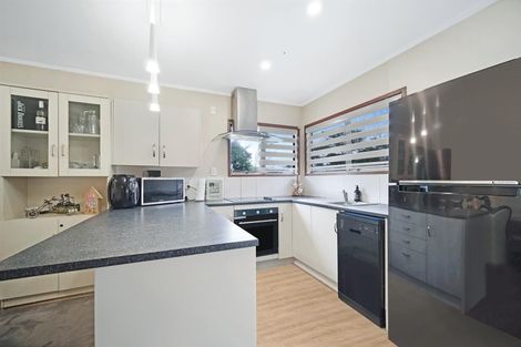 Photo of property in 1/8 Mcinnes Road, Weymouth, Auckland, 2103