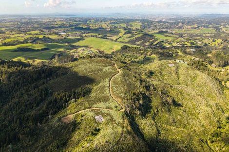 Photo of property in 121 Mount Albion Rise, Taupaki, Henderson, 0782