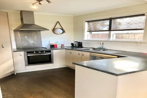 Photo of property in 1/104 Sylvan Avenue, Northcote, Auckland, 0627