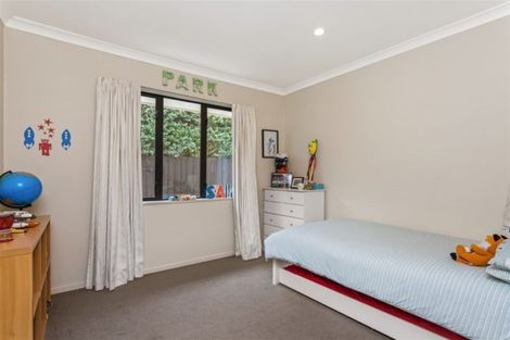 Photo of property in 11 Penhelig Place, Burnside, Christchurch, 8053