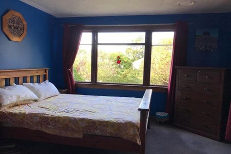 Photo of property in 92 Milton Terrace, Picton, 7220