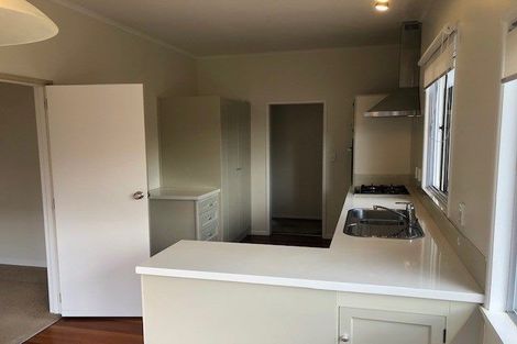 Photo of property in 1/7 Sylvan Park Avenue, Milford, Auckland, 0620