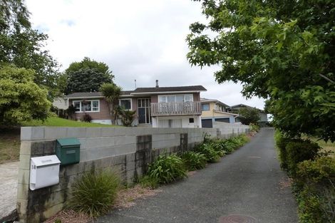Photo of property in 16 Crompton Road, Massey, Auckland, 0614