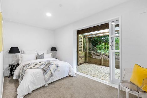 Photo of property in 2/18 Glamorgan Drive, Torbay, Auckland, 0630