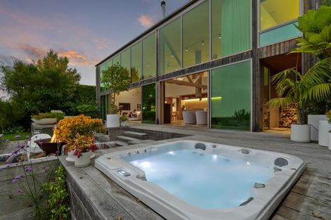 Photo of property in 67 Whaka Terrace, Huntsbury, Christchurch, 8022