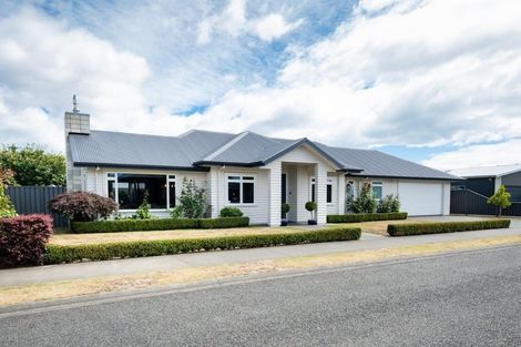 Photo of property in 8 Te Heipora Place, Havelock North, 4130