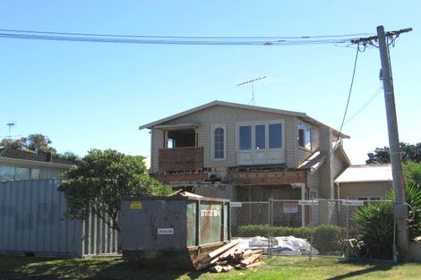 Photo of property in 28 Muritai Road, Milford, Auckland, 0620
