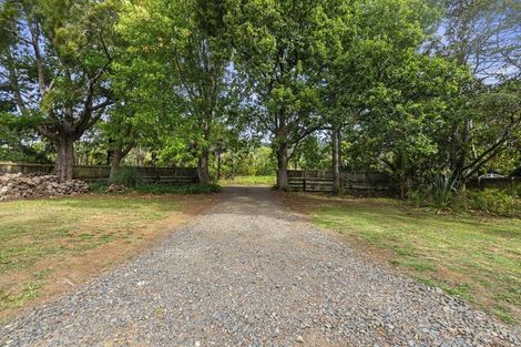 Photo of property in 127 Bethells Road, Waitakere, 0781