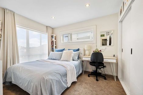 Photo of property in 16a Tyburnia Avenue, Mount Albert, Auckland, 1025