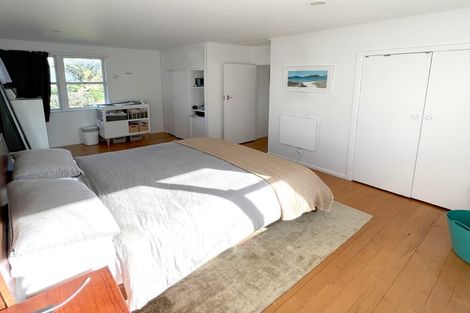 Photo of property in 24 Palmerston Road, Birkenhead, Auckland, 0626