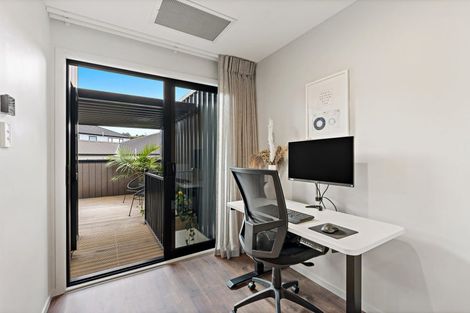 Photo of property in 116 Te Oneroa Way, Long Bay, Auckland, 0630