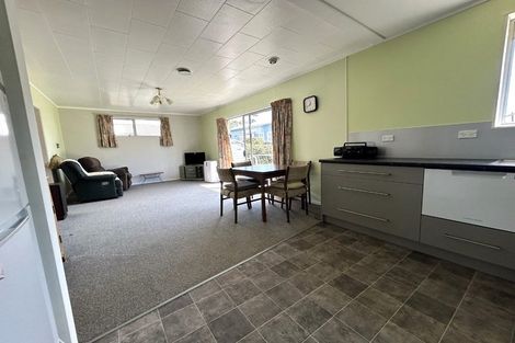 Photo of property in 15 Brougham Street, Westport, 7825