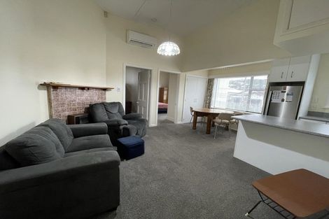 Photo of property in 70 Derwent Street, Island Bay, Wellington, 6023