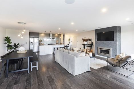 Photo of property in 300 Centaurus Road, Hillsborough, Christchurch, 8022