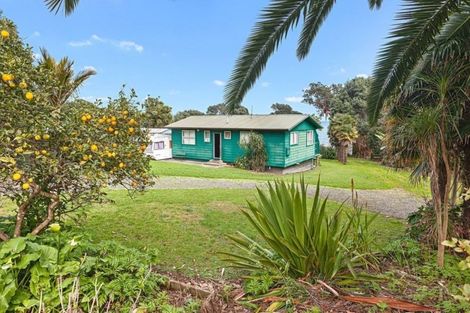 Photo of property in 10 Para-rauaruhe Crescent, Te Kaha, 3199
