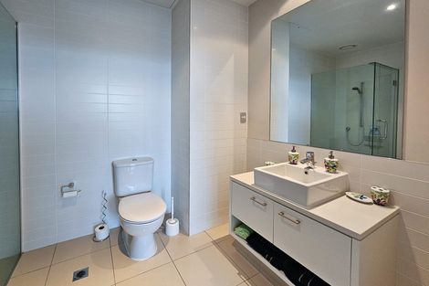 Photo of property in Sentinel Apartments, 1005/3 Northcroft Street, Takapuna, Auckland, 0622