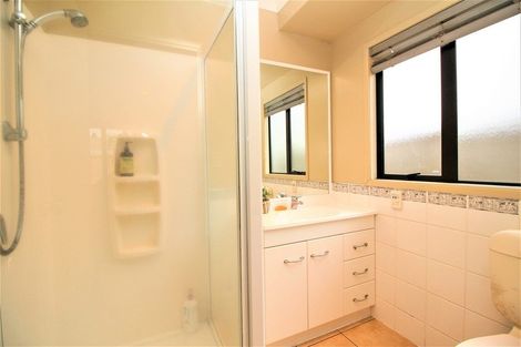 Photo of property in 6 Valleyside Way, Pukekohe, 2120