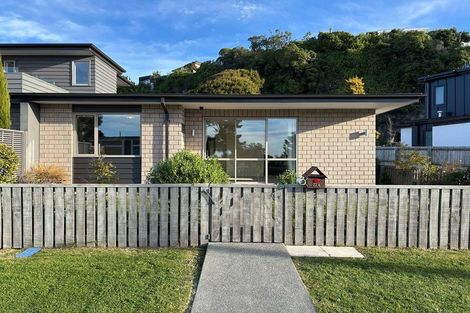 Photo of property in 1/22a Mccormacks Bay Road, Mount Pleasant, Christchurch, 8081