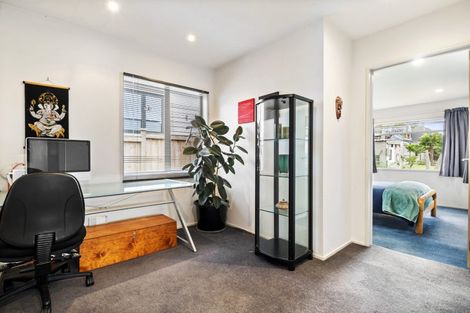 Photo of property in 2 Keys Street, Belmont, Auckland, 0622
