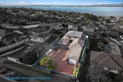 Photo of property in 32 Churchill Road, Cockle Bay, Auckland, 2014