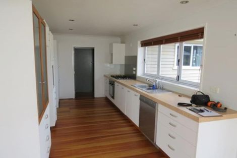 Photo of property in 34 Sackville Street, Fitzroy, New Plymouth, 4312
