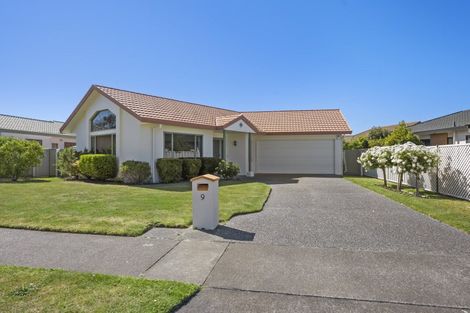 Photo of property in 9 Beaufort Place, Taradale, Napier, 4112