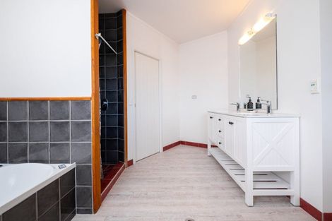 Photo of property in 55a Lucknow Road, Havelock North, 4130