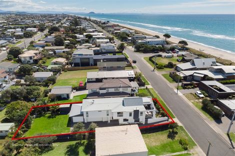 Photo of property in 116 Karewa Parade, Papamoa Beach, Papamoa, 3118