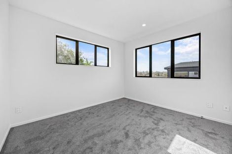 Photo of property in 370e Main Road, Huapai, Kumeu, 0810