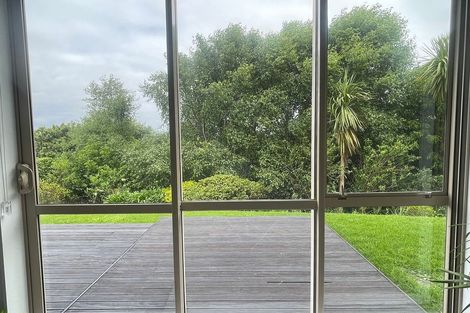 Photo of property in 17 Meteor Place, Schnapper Rock, Auckland, 0632