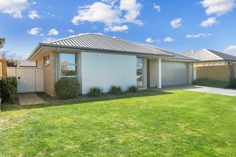 Photo of property in 6 Fernham Way, Rolleston, 7615