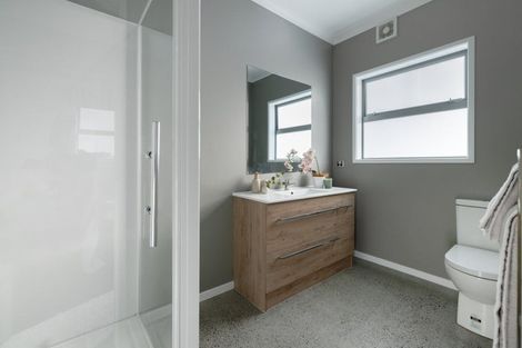 Photo of property in 111 Oteki Park Drive, Welcome Bay, Tauranga, 3112