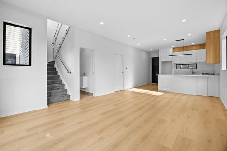 Photo of property in 370e Main Road, Huapai, Kumeu, 0810