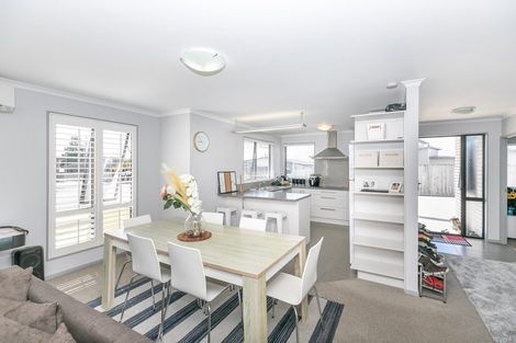 Photo of property in 12 Ruske Place, Grandview Heights, Hamilton, 3200