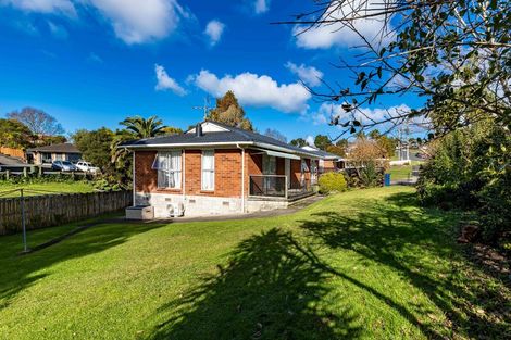 Photo of property in 2/14 Claridge Street, Glen Eden, Auckland, 0602