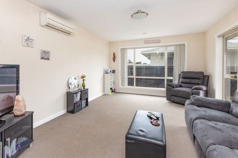 Photo of property in 22 Palmers Road, New Brighton, Christchurch, 8083