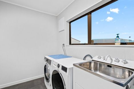 Photo of property in 295 Bay Road, West Plains, Invercargill, 9879