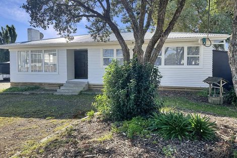 Photo of property in 11 Rowan Terrace, Te Atatu South, Auckland, 0610
